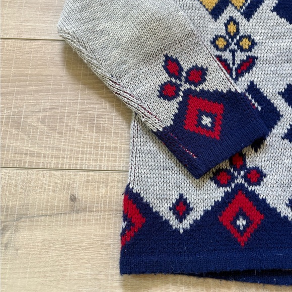 Vintage Gray and Red Nordic Geometric Pattern Wool Sweater - Picture 2 of 8